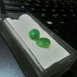 Nephrite jade set